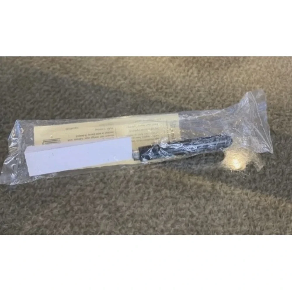 New Pampered Chef V-Shaped Cutter #1160